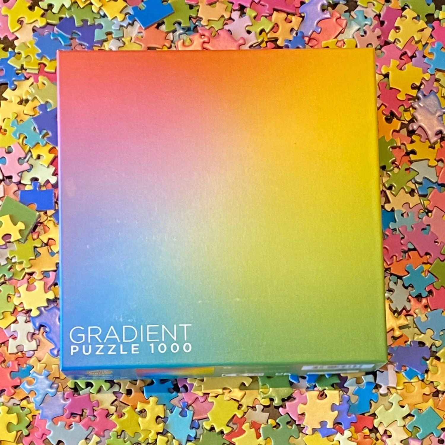 Rainbow Gradient 1000 Piece Jigsaw Puzzle - Image 5