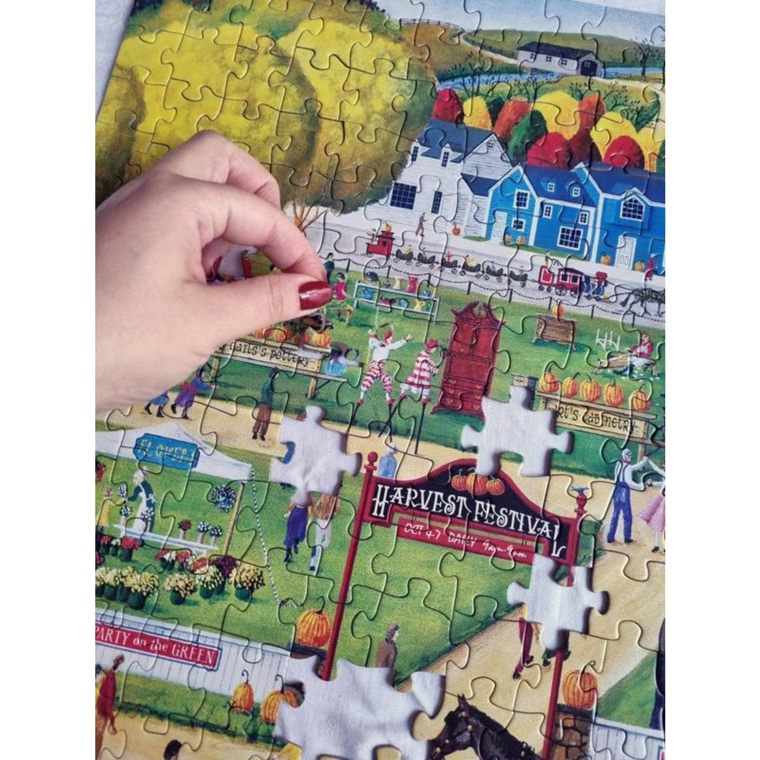Town & Country - Harvest Festival 300 Piece EZ Grip Jigsaw Puzzle - Image 5